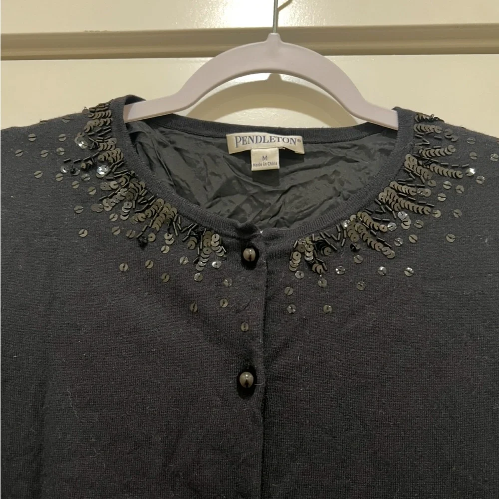 Vintage Pendleton women’s Medium long sleeve button up lined black silk cardigan